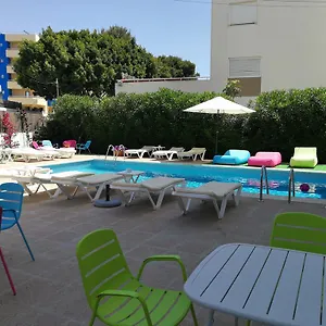 apartamentos-es-canto.ibizaislandhotels.net/